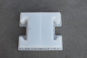 塑料連鎖磚模具的重量是決定它質(zhì)量好壞的主要因素嗎？